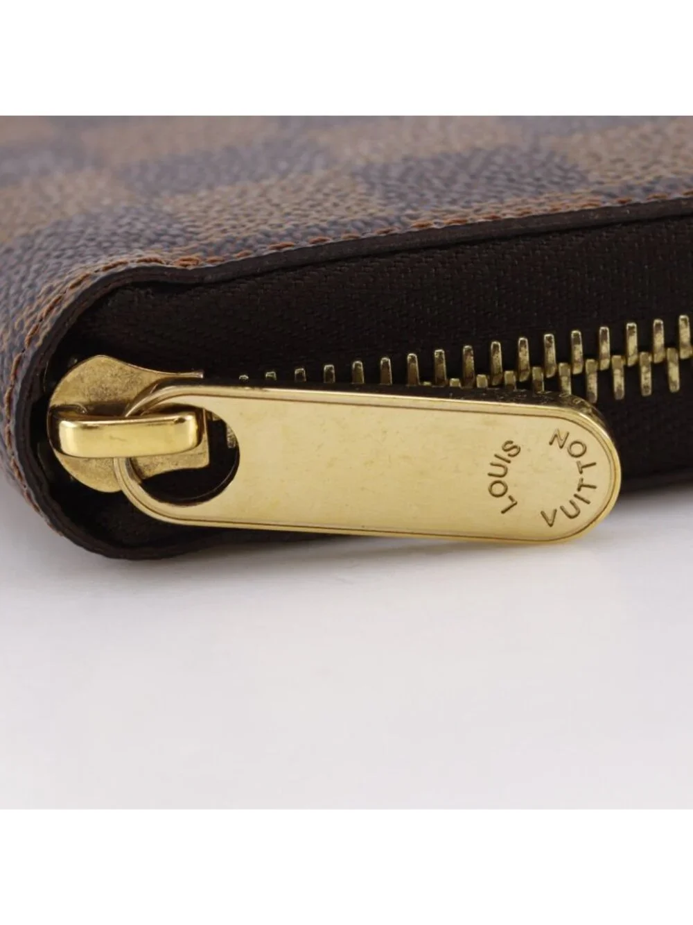 Louis Vuitton Zippy Wallet Damier Canvas Brown